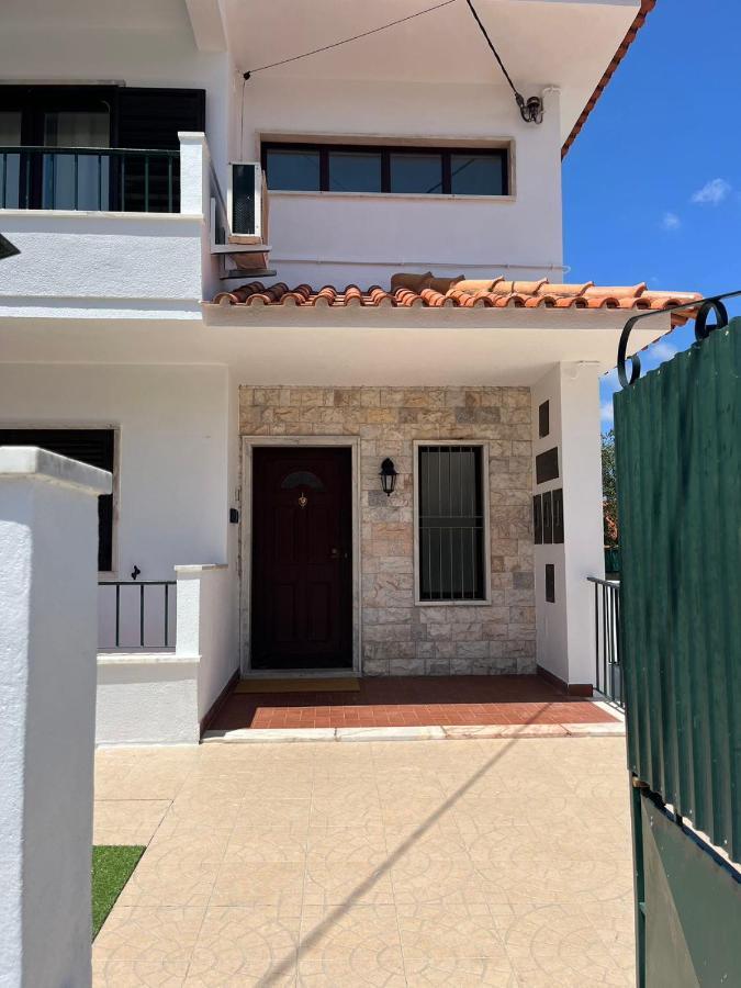 Happy Holiday Cascais - Parede Apartment ภายนอก รูปภาพ