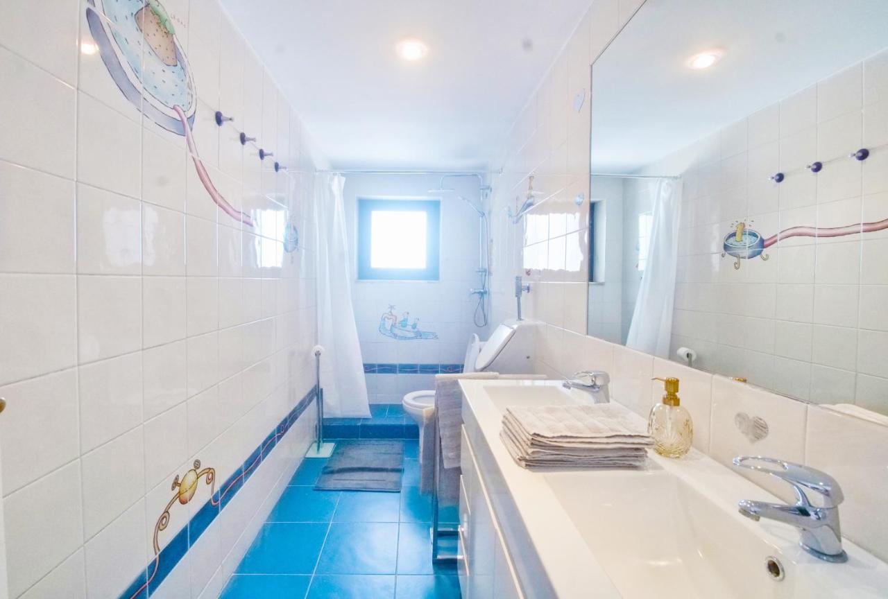 Happy Holiday Cascais - Parede Apartment ภายนอก รูปภาพ